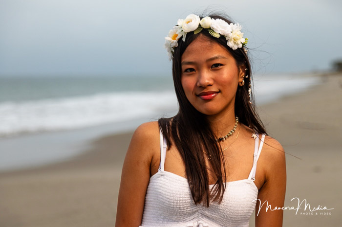 Sesión de fotos de viaje de promoción en las playas del norte